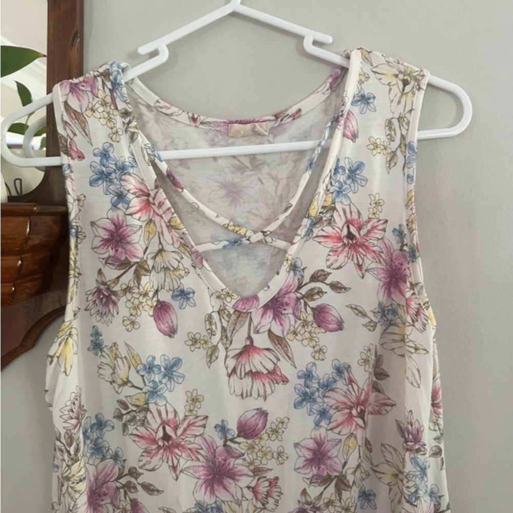 Cute floral top